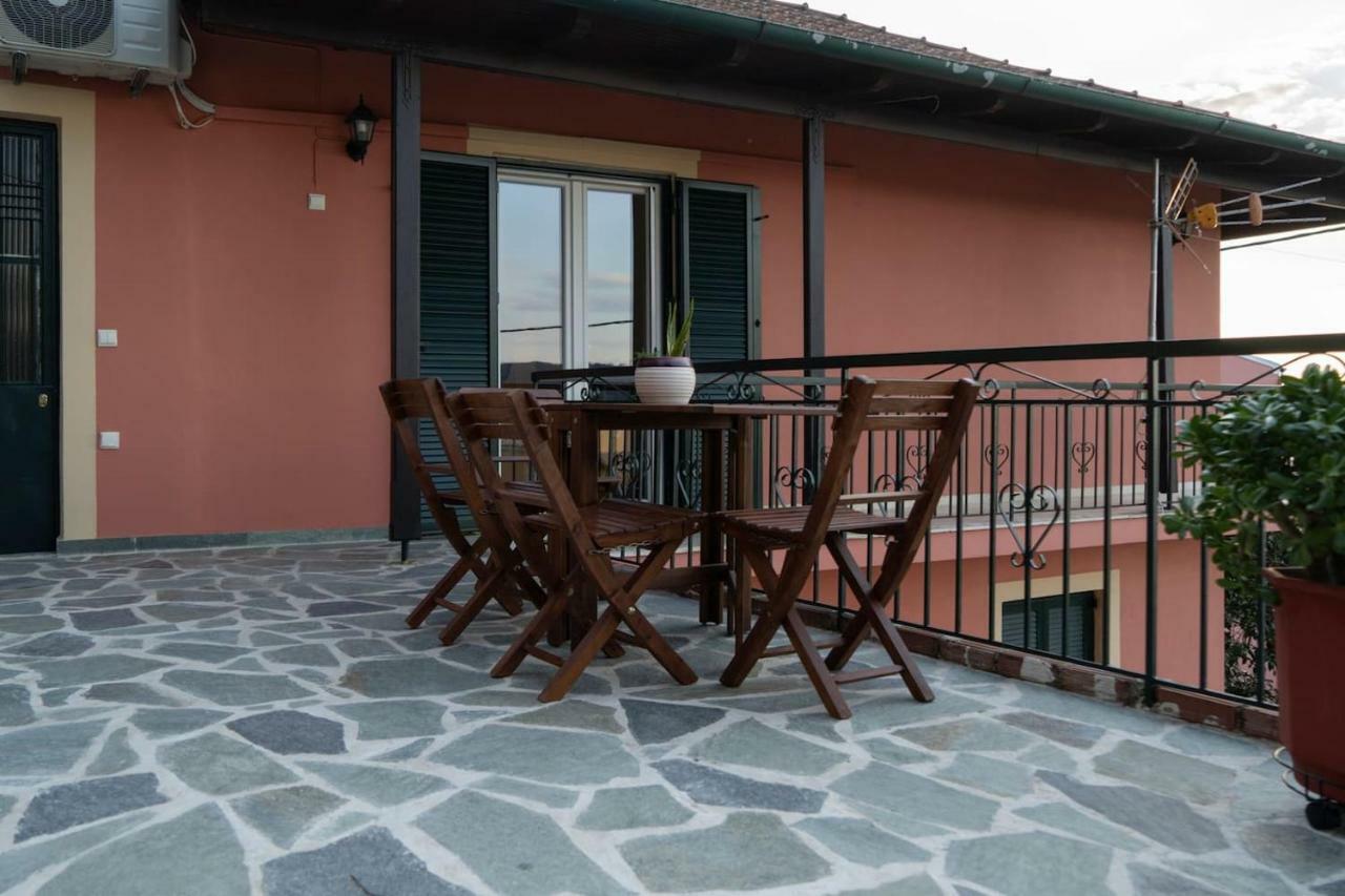 Coralli Pentati 1 "Dimitris Apartments" Ngoại thất bức ảnh